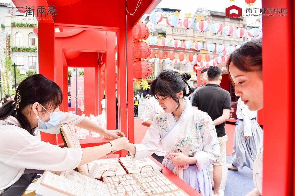 2025澳门天天开好彩大全65期,澳门2025天天开好彩大全第65期，探索彩票背后的故事与未来展望
