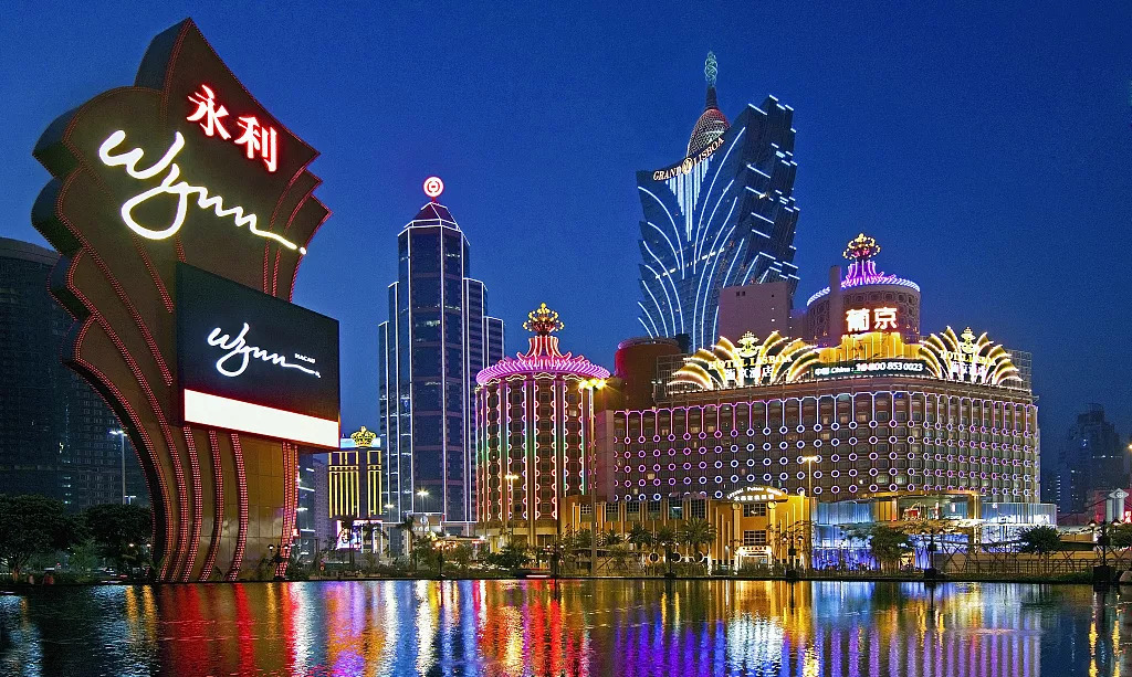2004新奥门天天开好彩,新澳门风采，2004年天天开好彩的繁荣盛景