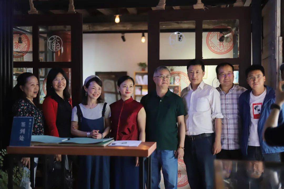 新澳门资料免费长期公开,2025,新澳门资料免费长期公开，走向透明与合作的未来（2025展望）