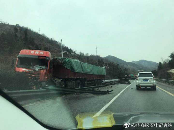 西汉高速重大事故最新消息,西汉高速重大事故最新消息，深度分析与应对举措