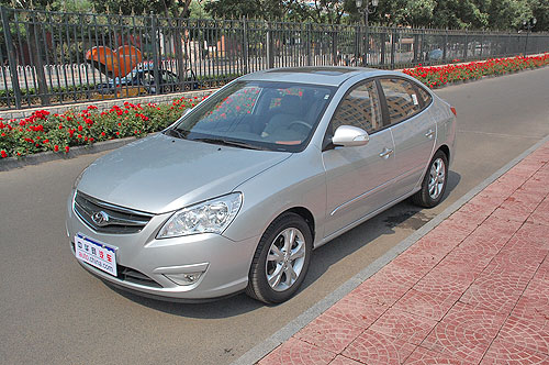 2010款悦动,悦动风采，2010款悦动车型深度解析