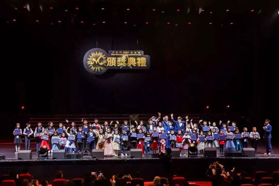 2025澳门今晚直播现场,澳门之夜，2025直播盛典的璀璨瞬间