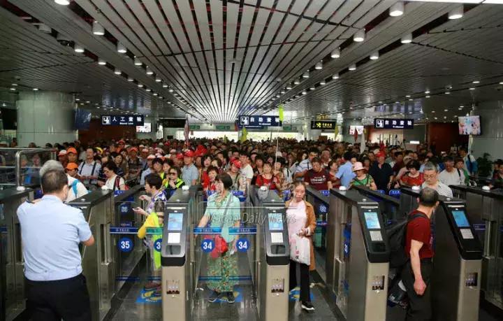 澳门精准四肖期期准免费,澳门精准四肖期期准免费——揭秘彩票预测的真相