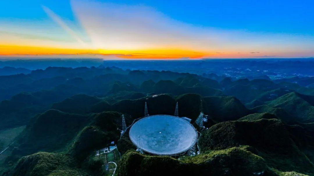 2025年澳门天天彩正版免费大全,探索澳门天天彩正版免费大全的未来展望（2025年展望）