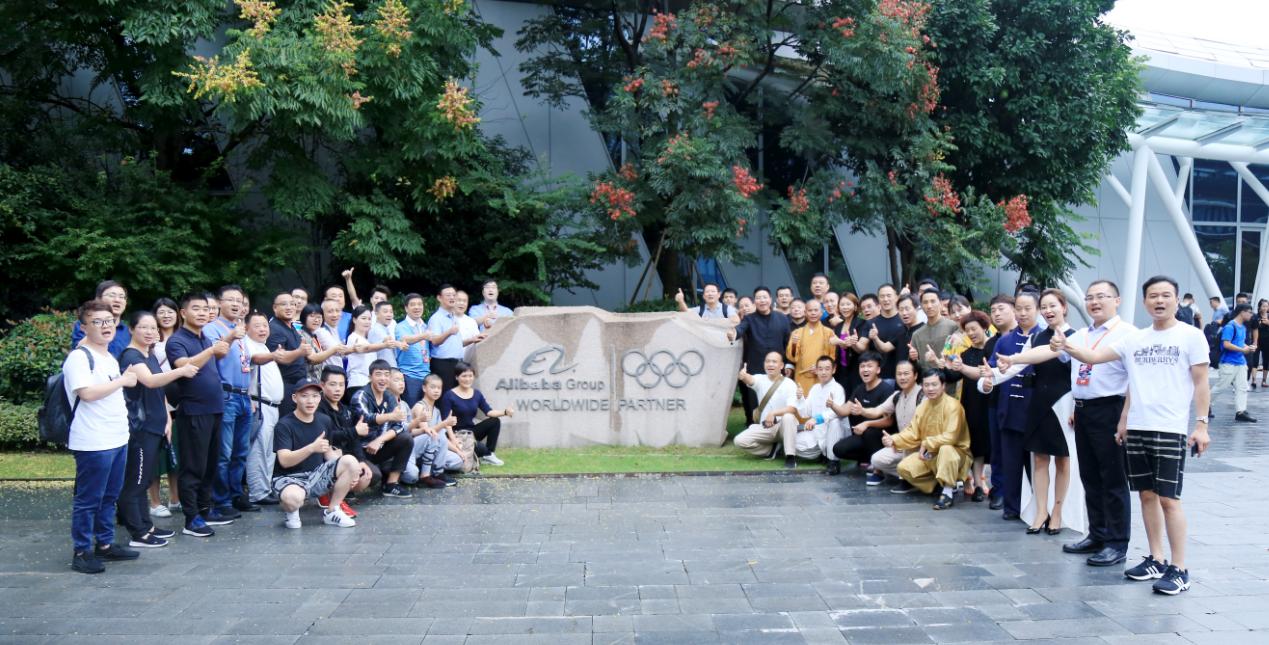王中王论坛免费资料2025,王中王论坛免费资料2025，探索与机遇