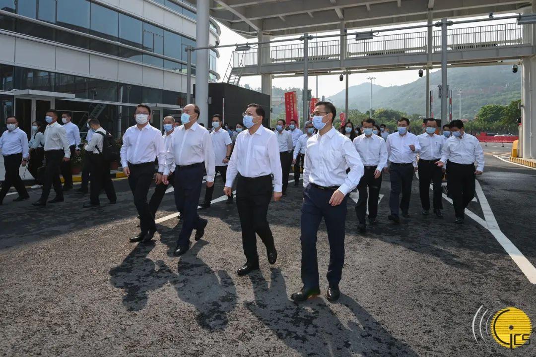 新澳门正版免费大全,新澳门正版免费大全，探索澳门的多元魅力